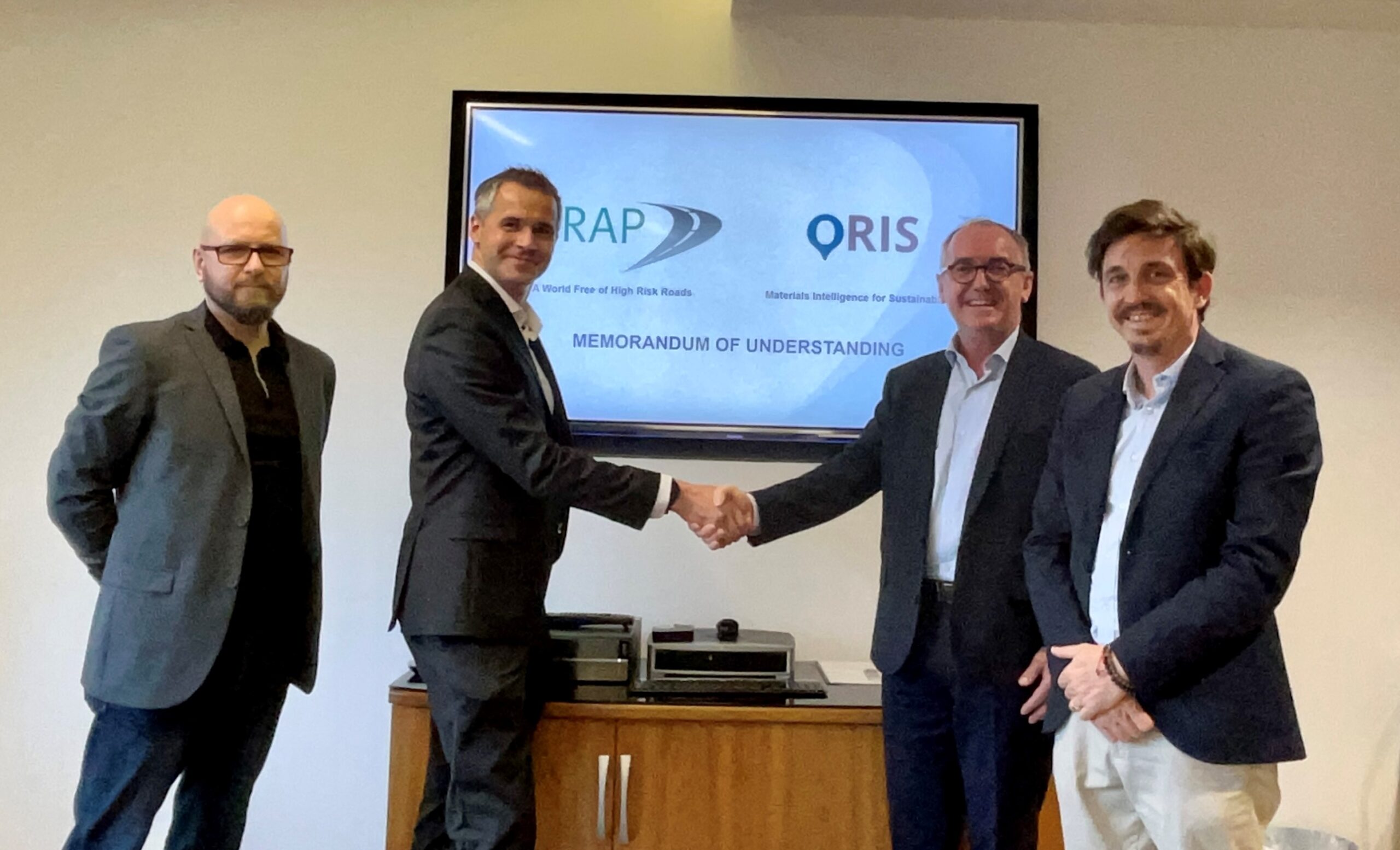 iRAP and ORIS sign MOU to optimise the safety and sustainability