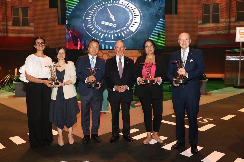 Bloomberg Philanthropies awards Pleiku City and Bogota partners for excellence in road safety