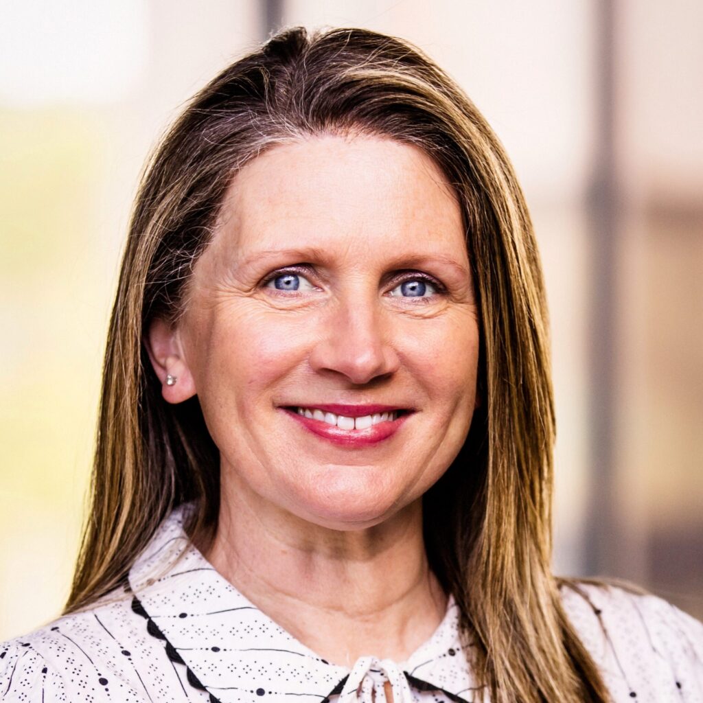 Julie Sinclair