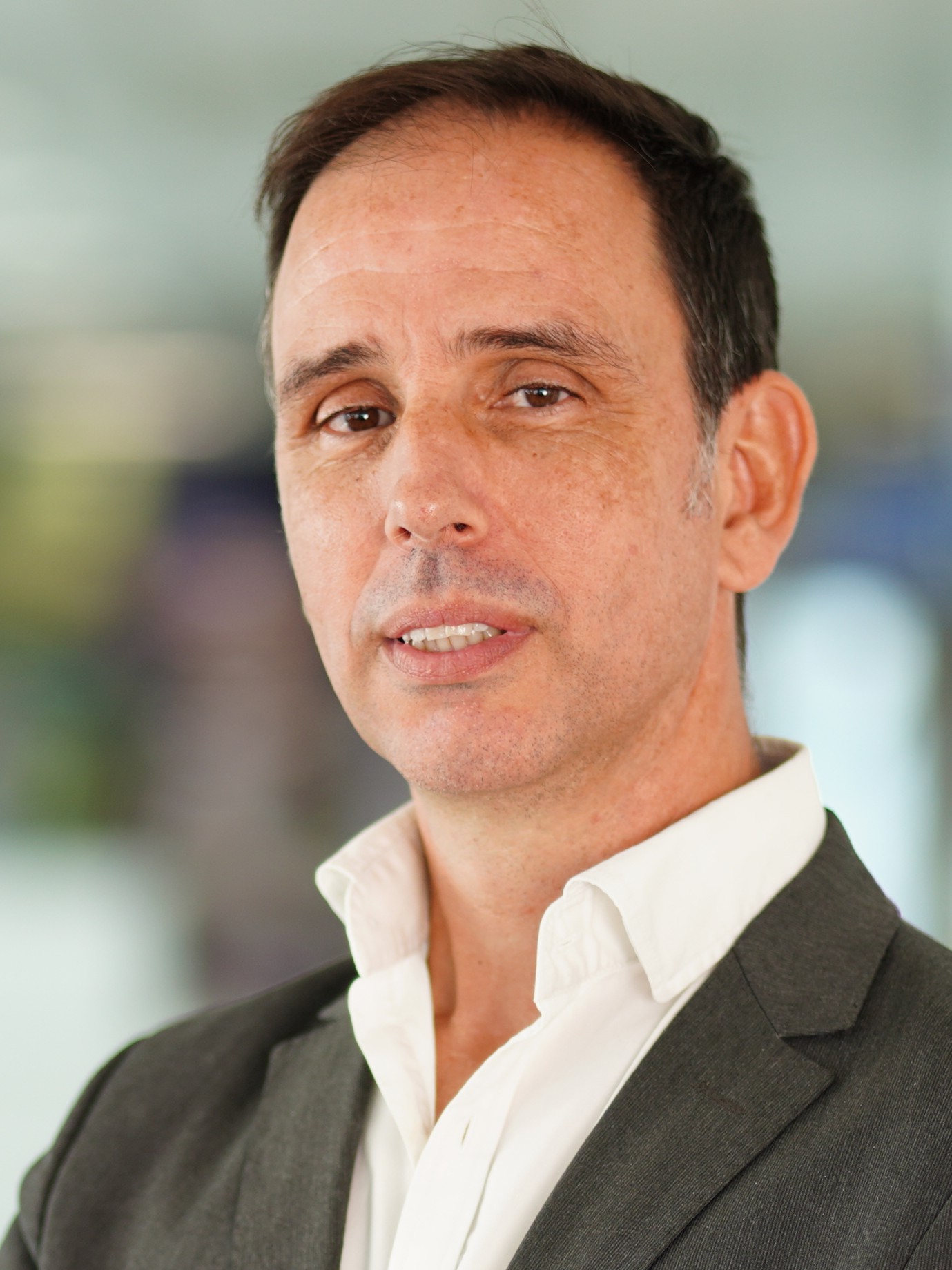 Ricardo Lobo-Torre 3x4